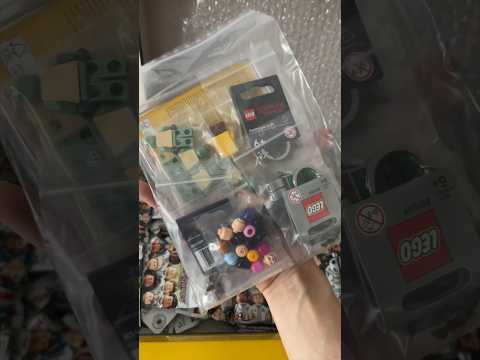 Распаковка посылки с LEGO