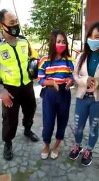 terciduk tidak memakai masker d hukum nyanyi in lagu... lucu