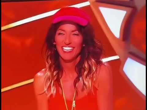 The masked singer Macy Gray leaving