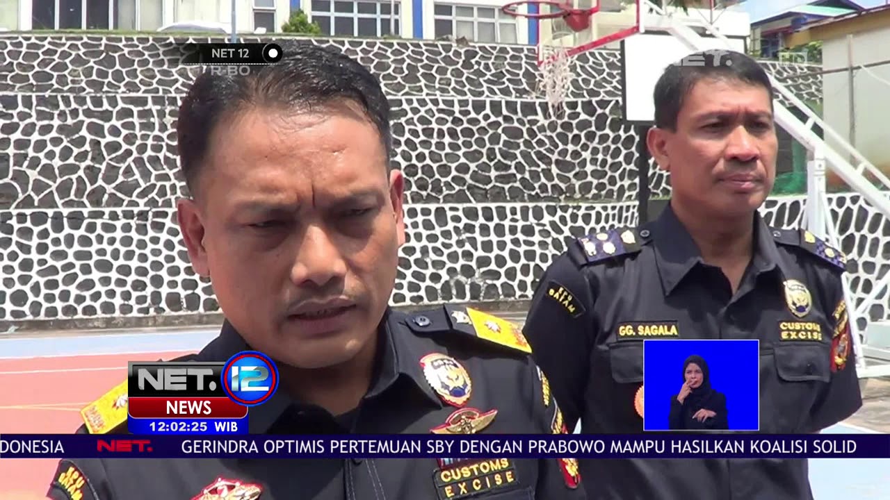 Penyelundupan Sabu Dalam Sandal - NET 12