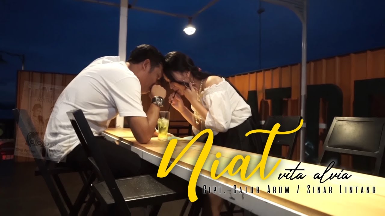 Vita Alvia    Niat  Official Music Video ANEKA SAFARI 