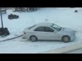 Mercedes Lady Versus Snow II (Wheelspin FAIL)