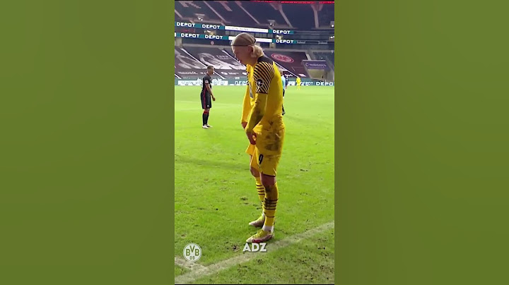 Erling Haaland SINGING moments before hitting the ball at opponents🤣