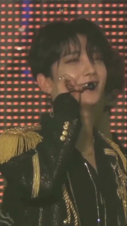 My favorite Sunday morning is when... Shua sang it! #Seventeen #Joshua #HongJisoo #SundayMorning