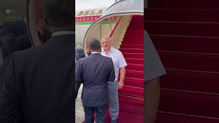 Шейман Избегал Фотографов В Аэропорту Малабо Во Время Встречи Лукашенко