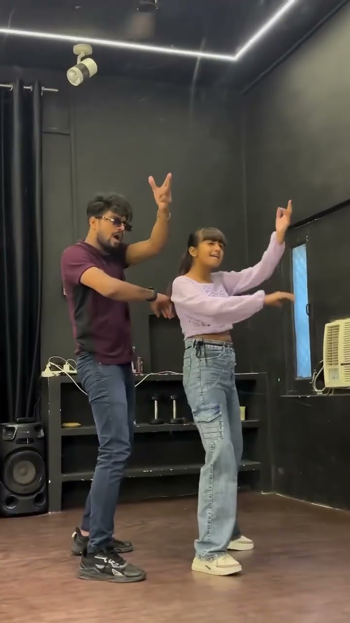 Russian weapon viral dance ❤️? #song #newsong #comment #dance #like #follow #followforfollowback