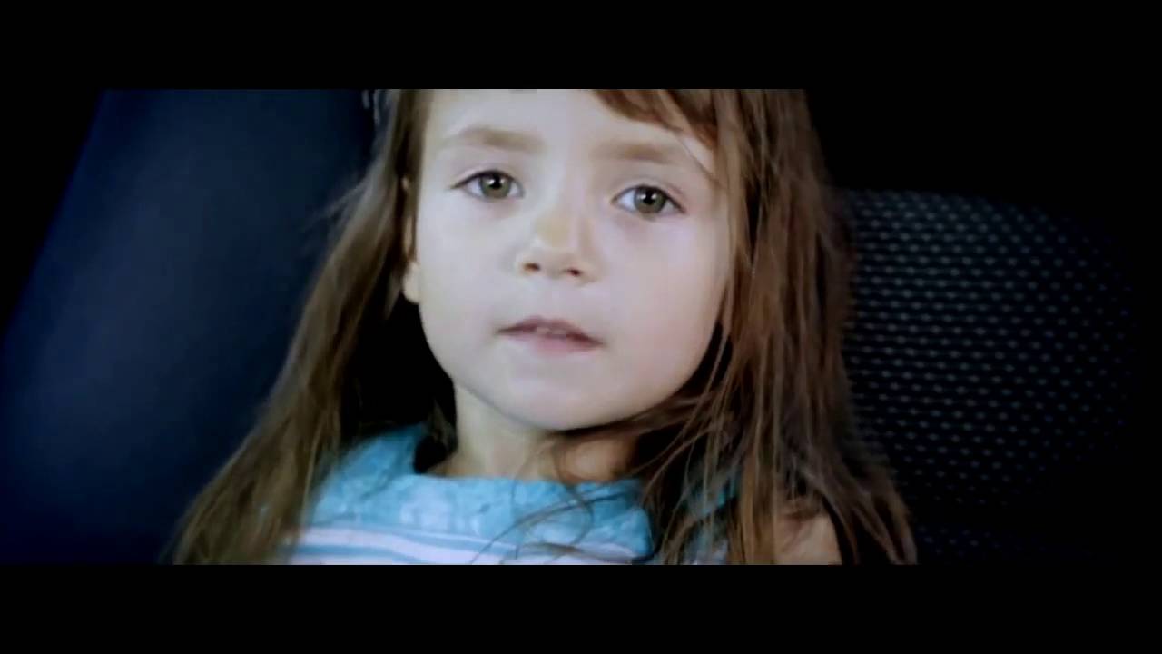 социальный ролик про детский дом. социальные ролики для детей. социальные ролики для детей. социальная роль. социальная реклама сироты.