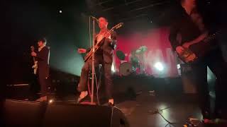 Miles Kane - Don’t Let It Get You Down live @ La Cartonnerie (Reims / France)