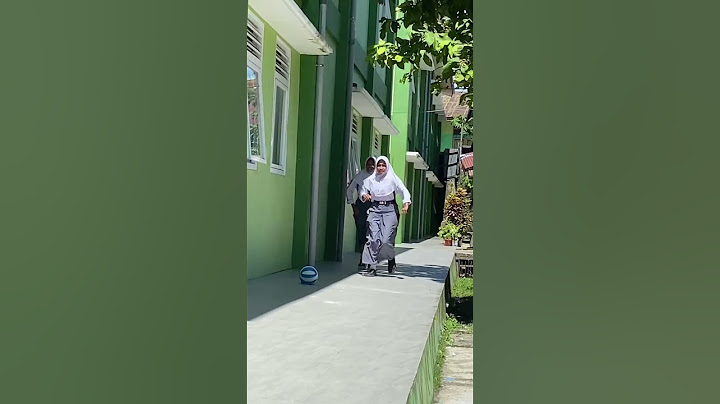 When you try to show off… and your body says no 🤣#foryou #funny
