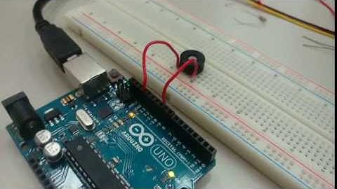 蜂鳴器唱小星星