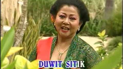 Waljinah - Kecik kecik " Langgam Penglipur Ati
