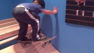 Basement Skateboard Halfpipe Mini