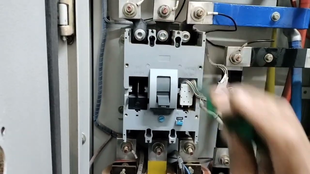 LNT# company #ki MCCB #repairing 400 #amp ki mccb#electrical 