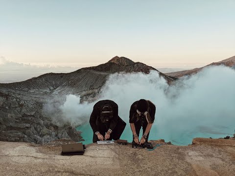 Make Like A Tree Fima Chupakhin Ijen Volcano