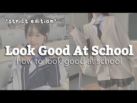 Videó: 3 módja annak, hogy jól nézzen ki szigorú iskolai egyenruha -kóddal