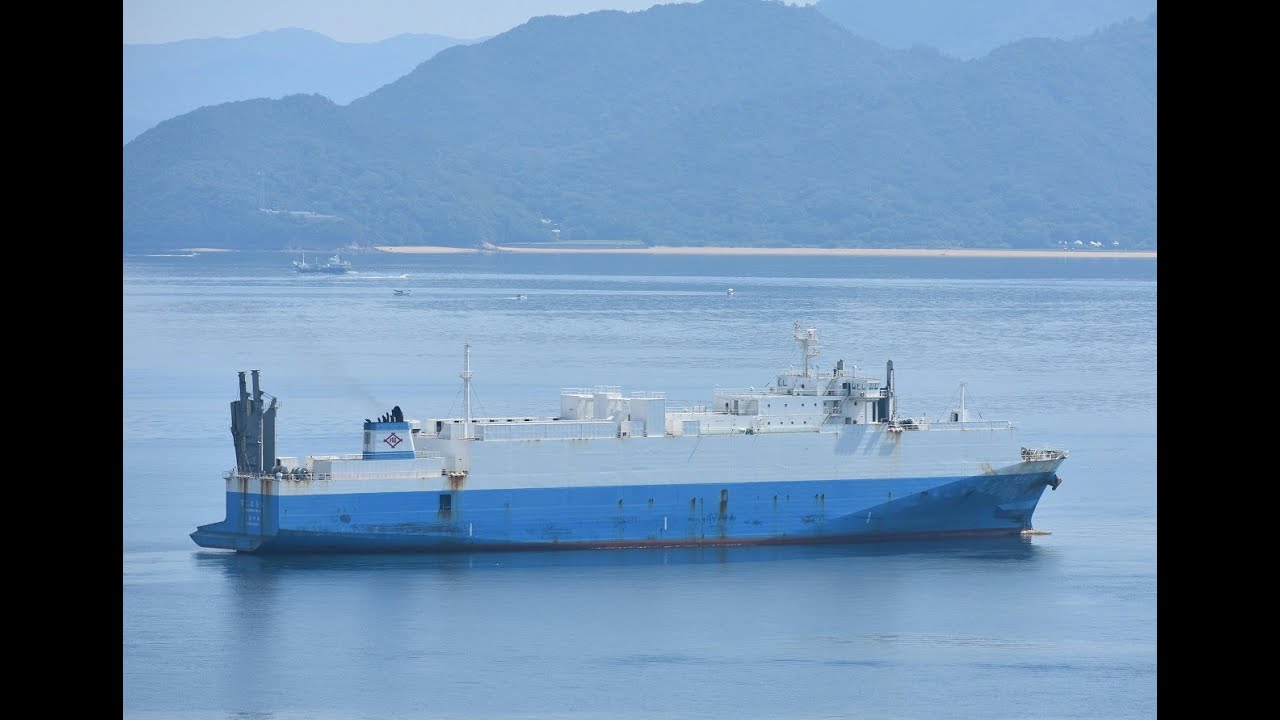 椋浦沖に錨泊中の「第三はる丸」 令和7年8月16日 - YouTube