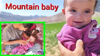 In the heart of mountain:Life two babies and a single father