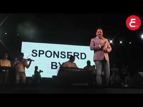 الرقص فى الجامعة الكندية مع رامى عياش