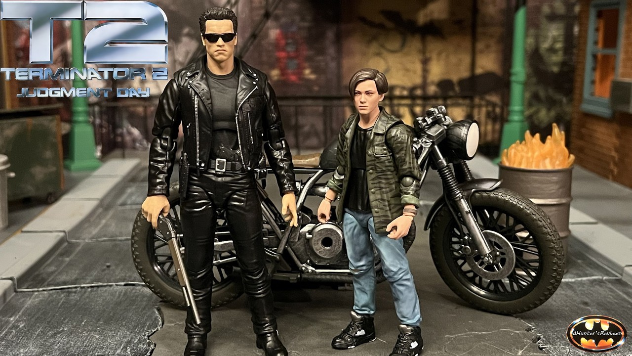 Mafex Terminator 2 T-800 & John Connor 2 Pack Arnold