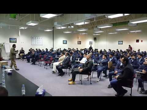 محاضرة للقيادة الآمنة في  راس تنورة واستضافة الرقيب مدير مرور راس تنورة