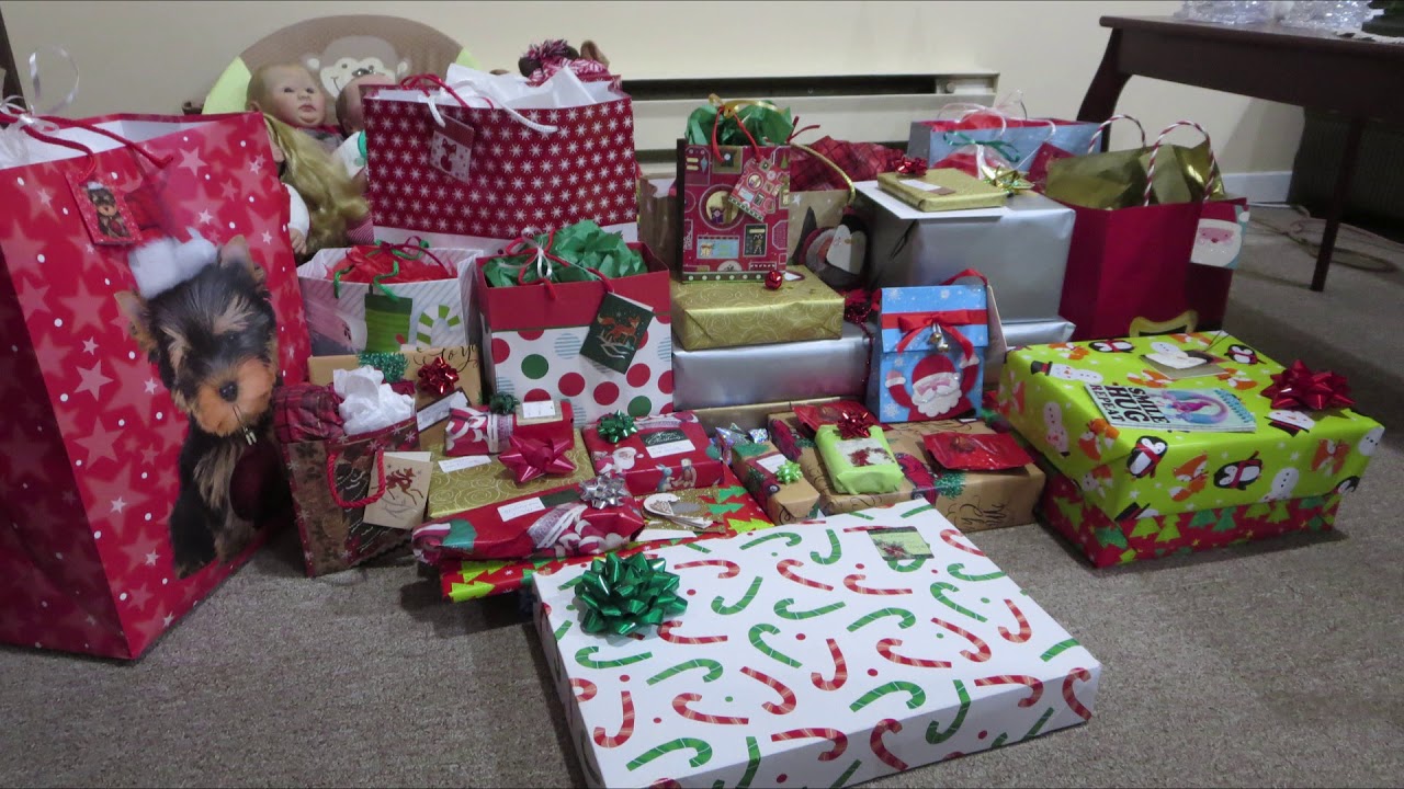 CONTINUING THE CHRISTMAS WRAPPING MARATHON Vlog 237 (12.14.17) YouTube