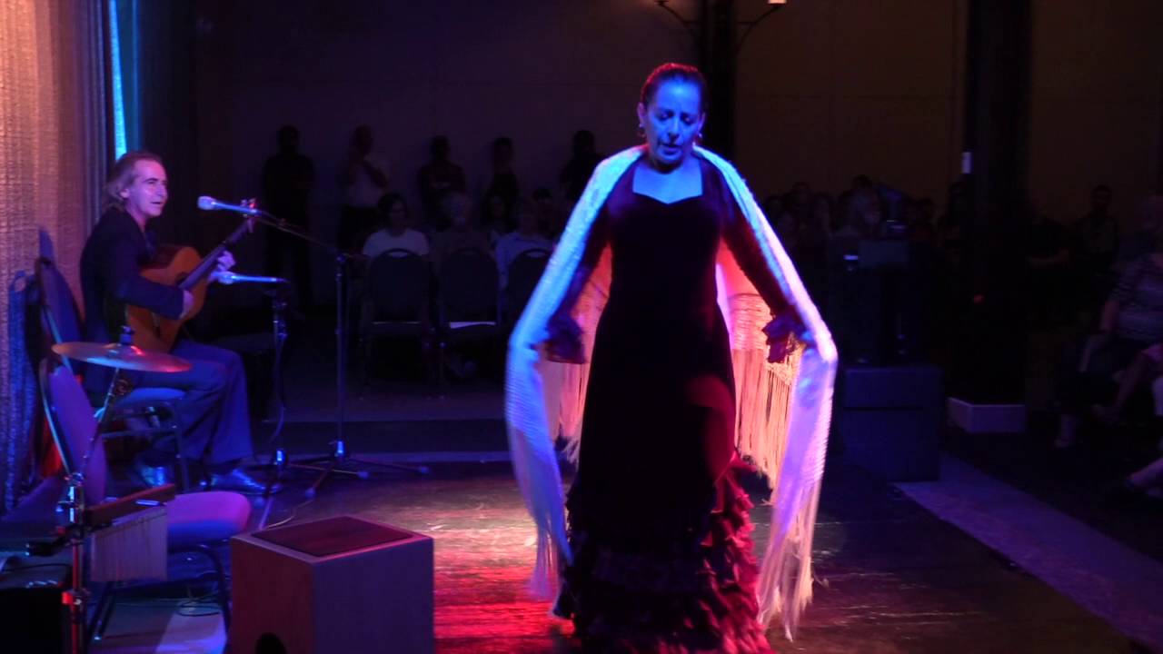 video phone beyonce mp3 2016 Artists-in-Residence - Paco & Celia Fonta - 