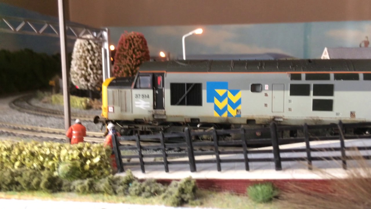 37693 37514 with legomanbiffo sound on New Whitt