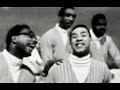 Miniature de la vidéo de la chanson Ain't That Peculiar