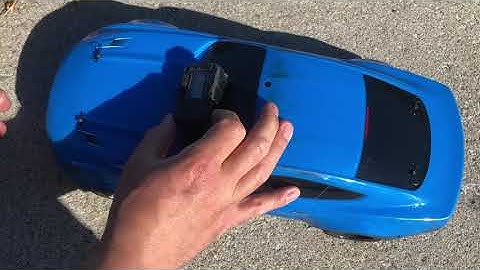 Stock Traxxas 4-Tec 3.0 Corvette Stingray vs Mustang GT 2.0 Speed Run at 15 25 35 feet and Top Speed