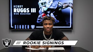 Watch the entire 2020 draft class sign their contracts as they
officially become members of silver and black. visit
https://www.raiders.com for more. #la...