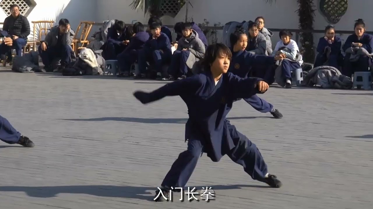 第25回武当山研修　深圳から武当山に到着し学校生活が始まりました。　2025年12月23日～翌年1月2日の10日間云溪草堂で練習しました。