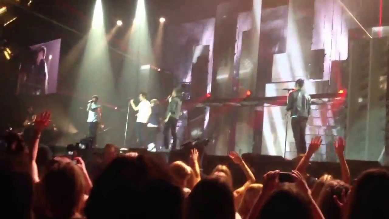 One Direction - Rock Me + Liam Speaking in Forum, Denmark 10.05.2013