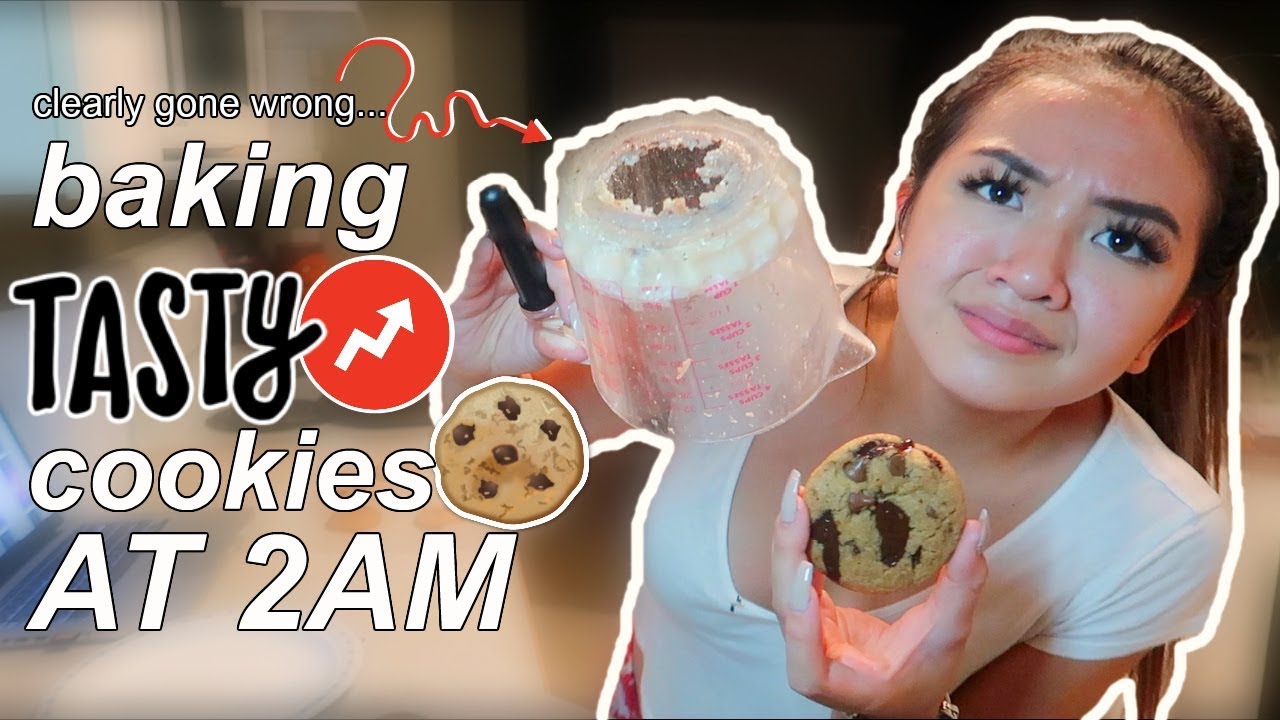 BAKING COOKIES AT 2AM (gone wrong cause i suck :) | maiphammy - YouTube