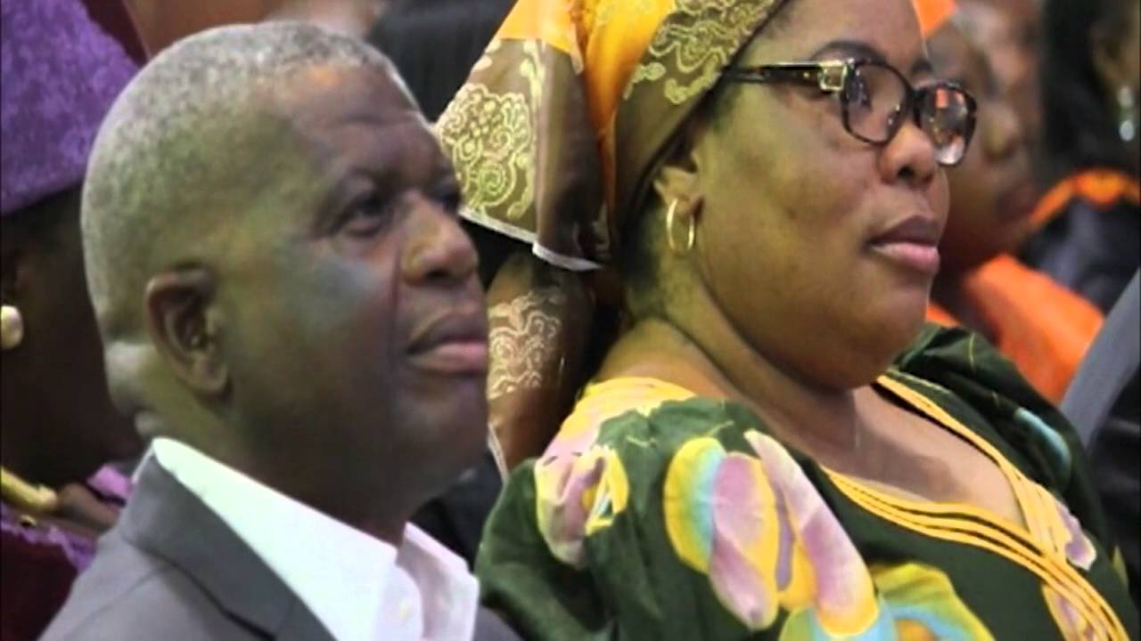 Pasteur Moise Mbiye - Être une particularité pour sa génération (prédication)