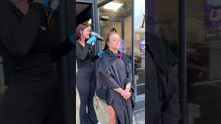 No shame outside #keratin #hair #hairmaster #hairsalon #hairtok #hairdresser #girl #funny