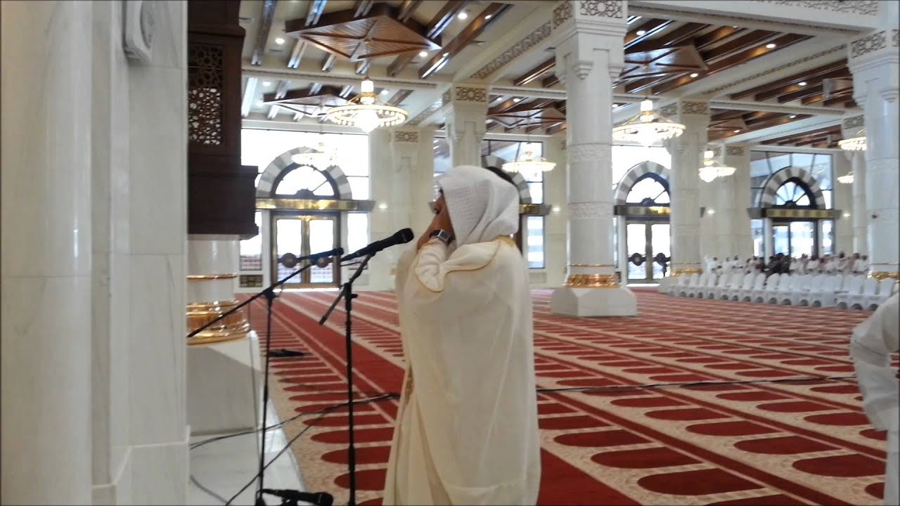 أول أذان في جامع الراجحي بمكة بصوت المؤذن هاشم السقاف 21 ـ 8 ـ 1434هـ
