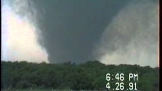 Red Rock, OK Tornado 4-26-91 by Val Castor