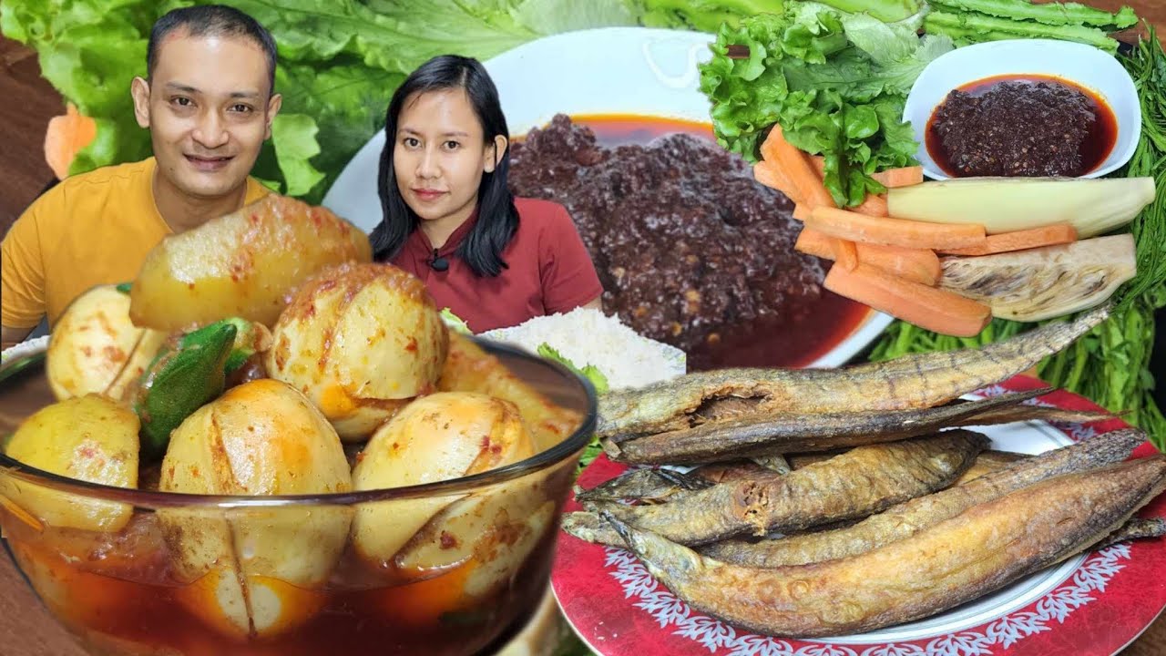 ဘဲဥအာလူးအချဥ်ဟင်းလေးကို ငါးမြွေထိုးခြောက်ကြော်လေးနဲ့ မြိန်မြိန်လေးစားကြမယ်