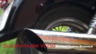 SUZUKI INTRUDER VL250 escapes intruder