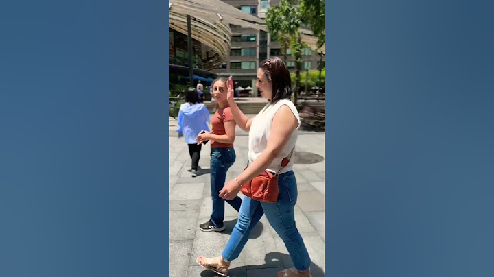 Buzzing streets of Sydney #shorts #sydney #australia #streets