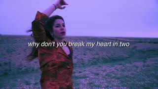 Selin - Heart in Two (Official Lyric Video) Resimi