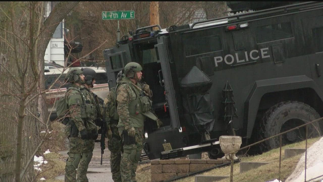 Police: Five found dead inside home in Duluth - YouTube
