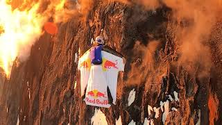 Flying over an Active Volcano // Volcán de Villarrica