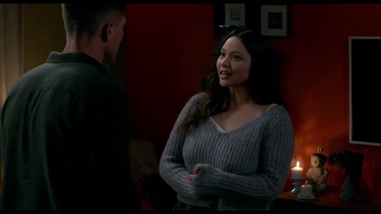 Tim & Lucy Kiss The Rookie 4x22 YouTube