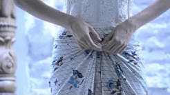 Tutorial Memakai Kain Batik Sebagai Celana Padanan Kebaya - Durasi: 1.07. 