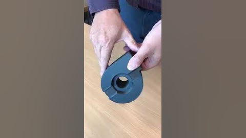 Removing supports on the markforged machines are easy  |  Mark3D