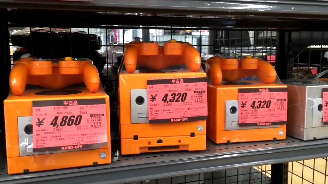 I can't hold all these Orange Gamecubes! Japanese retro gaming at