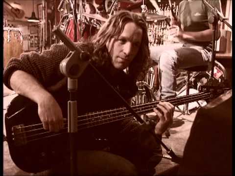 יזהר אשדות התחלות הופעה חיה בהארד רוק קפה Izhar Ashdot Hathalot 