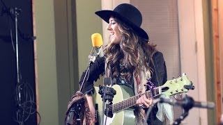 Video thumbnail of ""I Make My Own Sunshine" - Alyssa Bonagura // Brite Session"