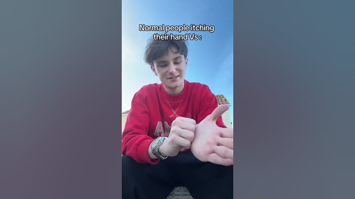 NORMAL PEOPLE VS ME #comedy #fun #relatable #viralvideo